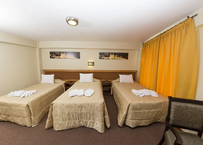 De La Hermoza Hotel