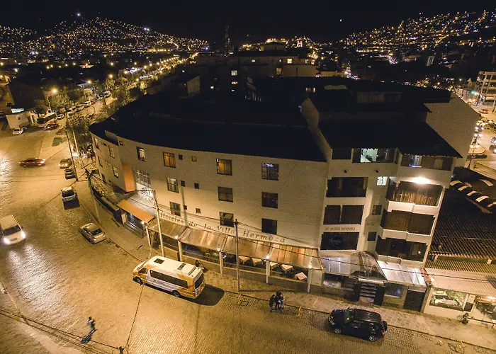De La Hermoza Hotel