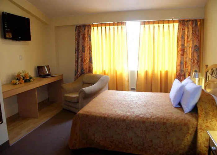 De La Hermoza Hotel 3*