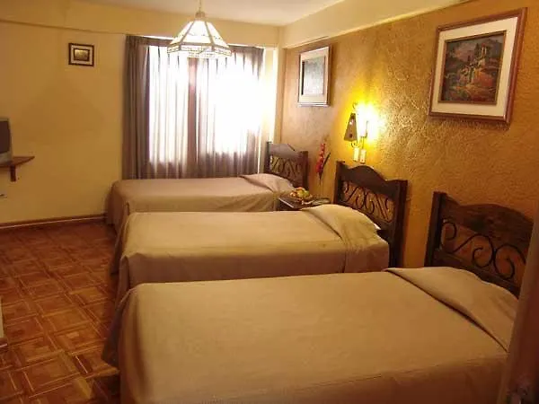 Hotel De La Hermoza 3*