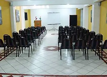 De La Hermoza Hotel